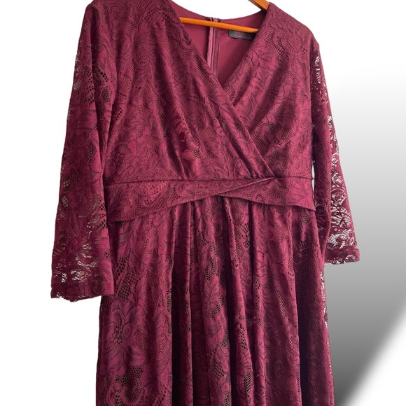 Women's Plus Size Burgundy Lace V-Neck High Low Hem Dress Long - Picture 2 of 4